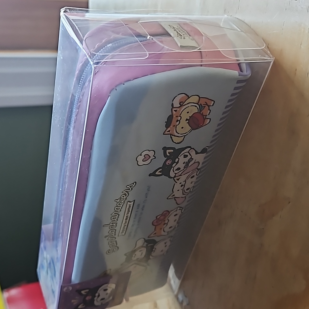 SANRIO CHARACTERS CASE - Picture 4 of 13